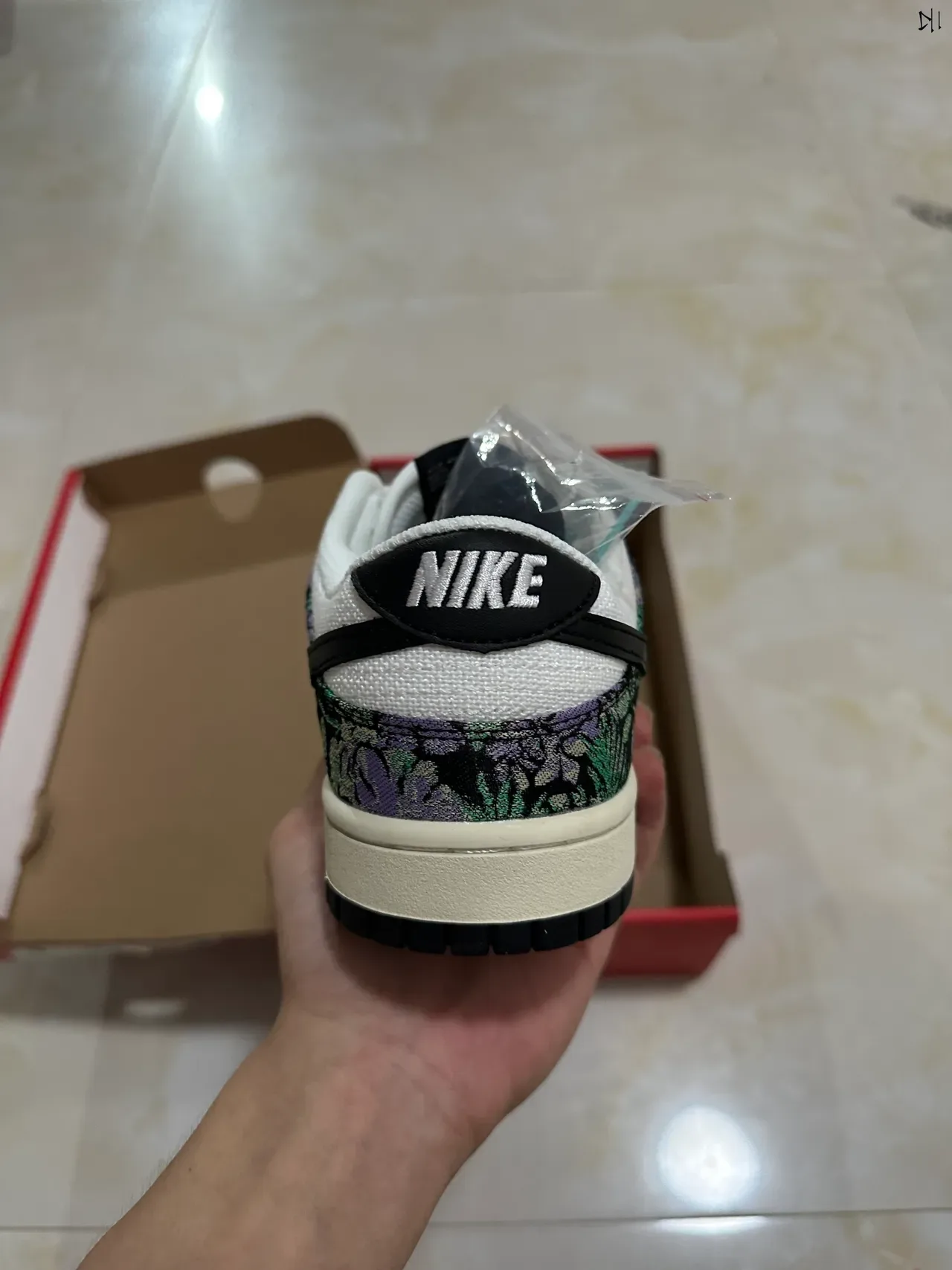 Nike Dunk Low Floral Jacquard Lifestyle Sneakers 7