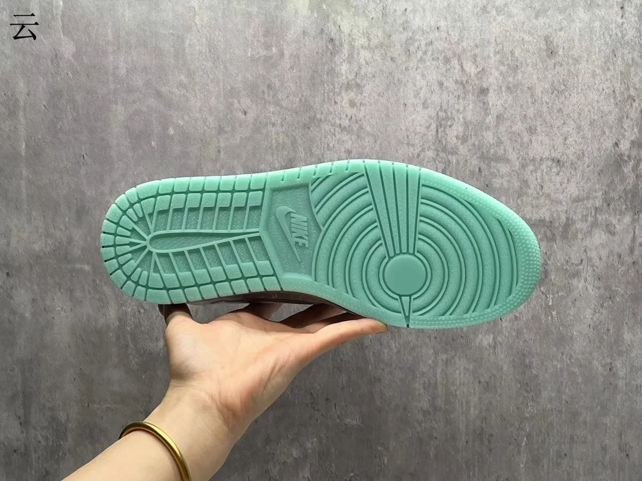 Nike Dunk Low Gray Green Suede Upper KAWS Hand Motif Print Lifestyle Sneakers 5