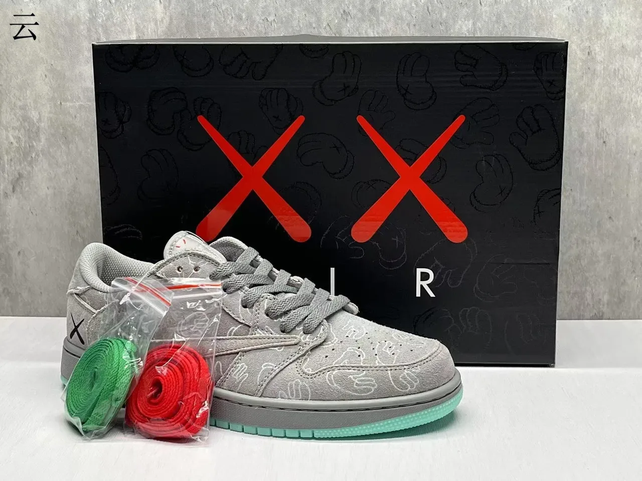 Nike Dunk Low Gray Green Suede Upper KAWS Hand Motif Print Lifestyle Sneakers 10