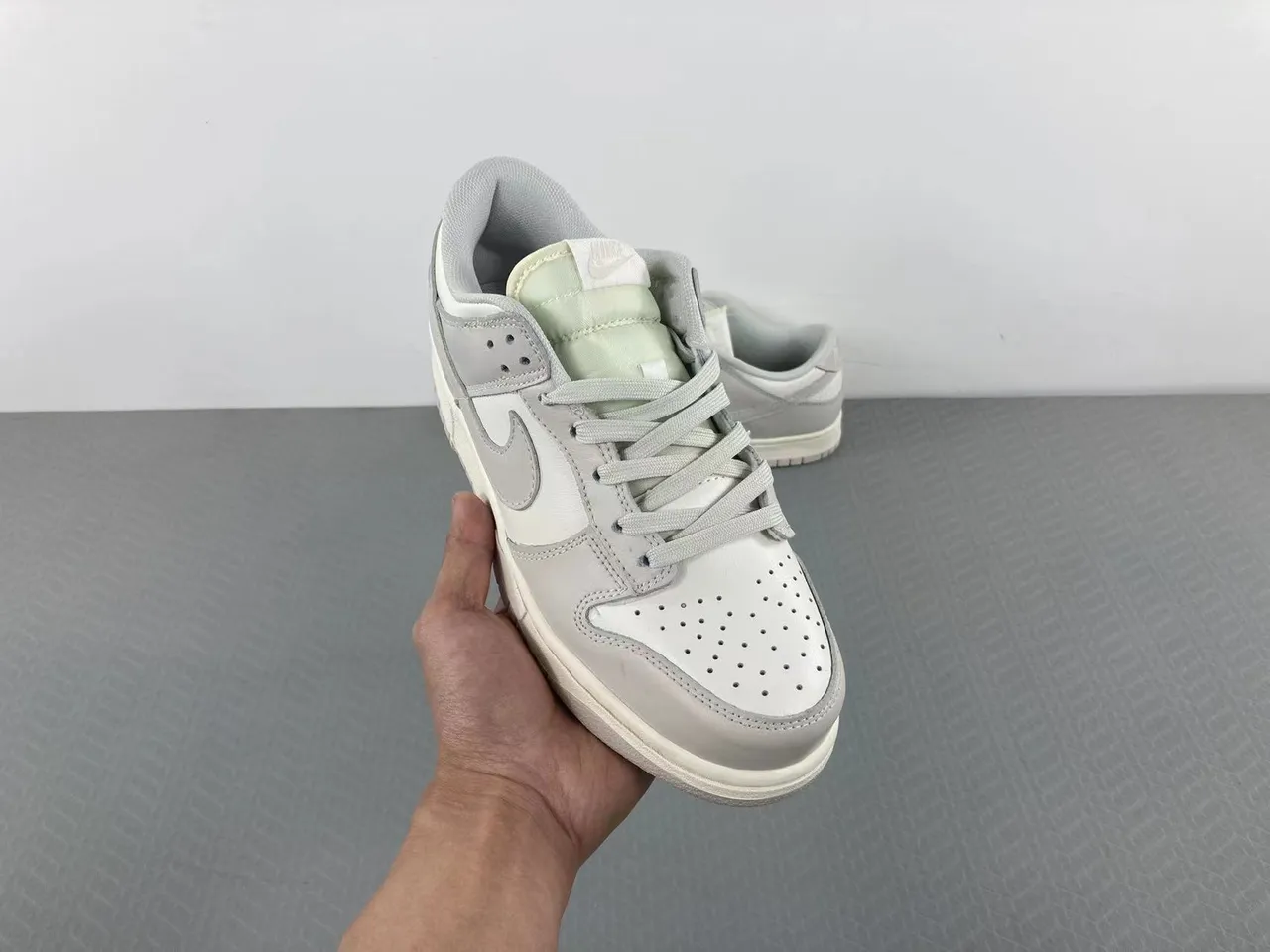 Nike Dunk Low Off-White Lifestyle Sneakers 11