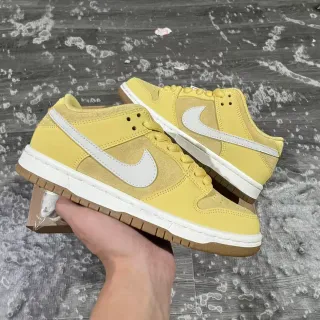 Nike Dunk Low 淡黄色 白橡皮 滑板鞋