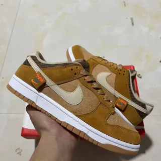 Nike Dunk Low Tan Suede Cream Swoosh Lifestyle Sneakers