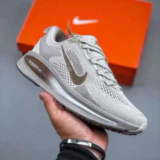 Nike Gris Marrón Parte Superior Engineered Knit Visible ZoomX Unidad del Talón Zapatos de Running