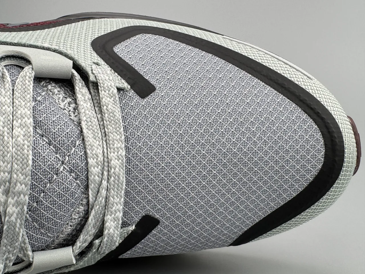 Nike Gray Burgundy Engineered Mesh Upper Asymmetric Black Cage Overlay Running Shoes 4