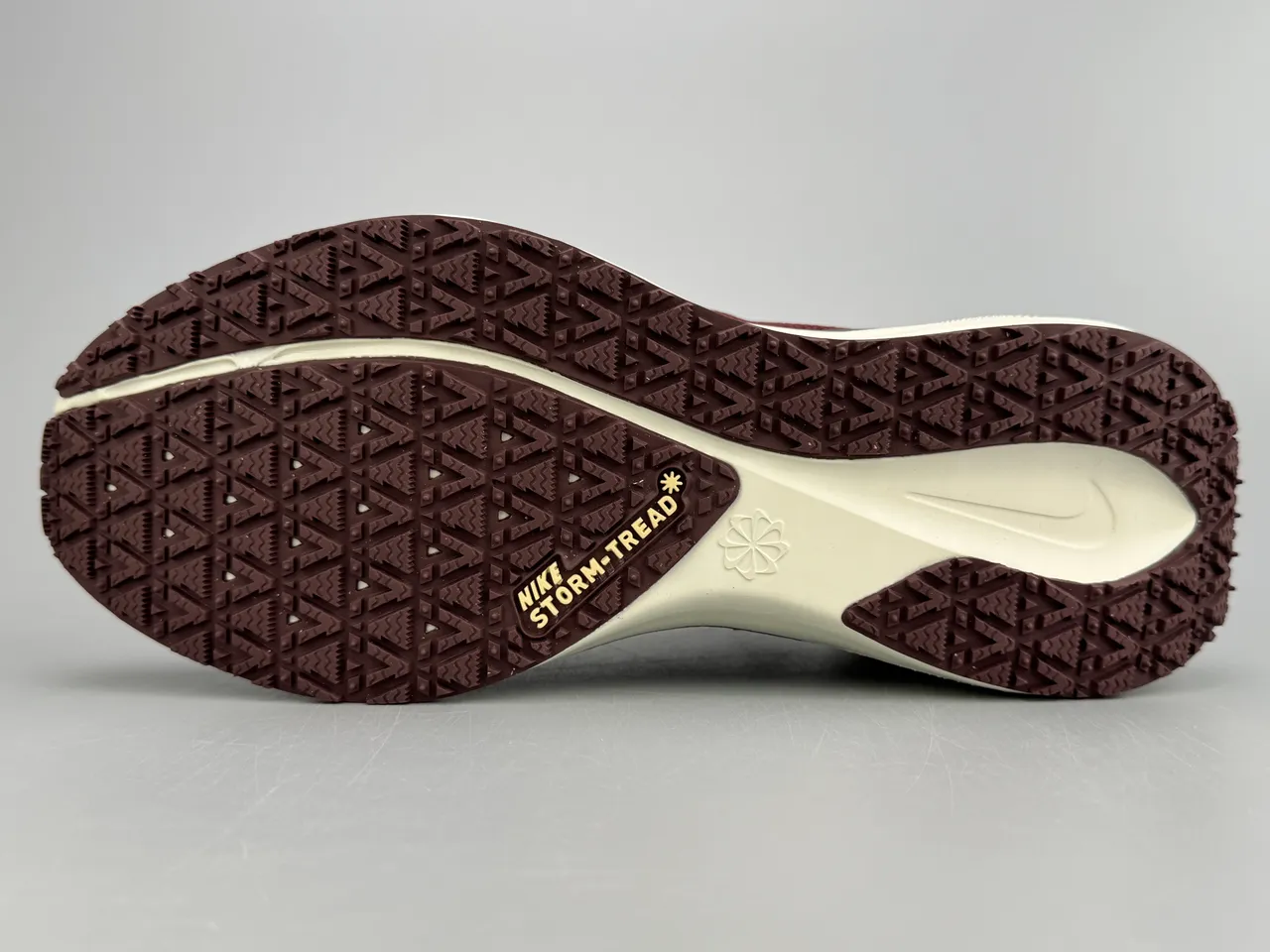 Nike Gray Burgundy Engineered Mesh Upper Asymmetric Black Cage Overlay Running Shoes 6