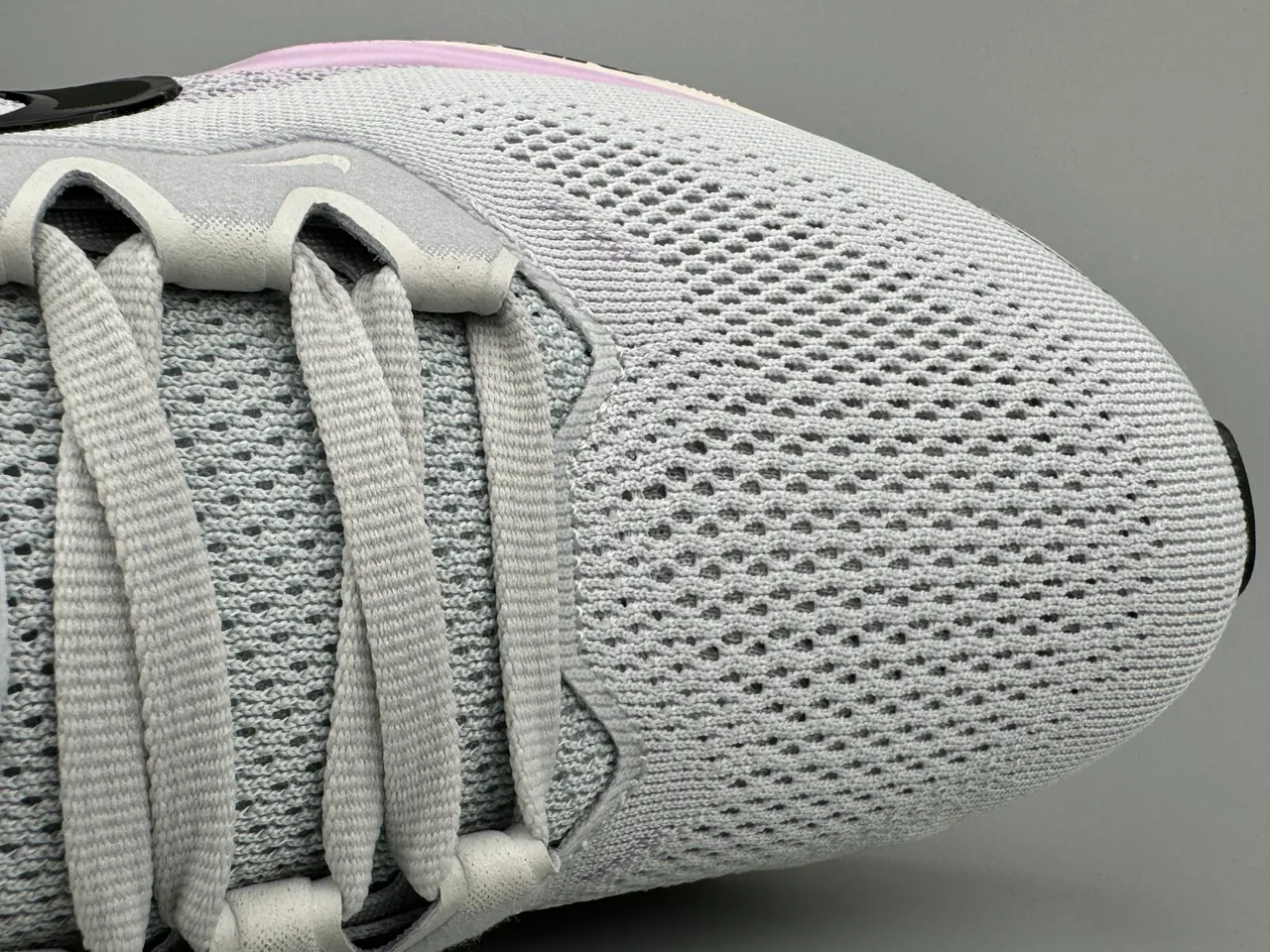 Nike Gray Pink Engineered Mesh Upper Layered React + Air Zoom Midsole Running Shoes 8