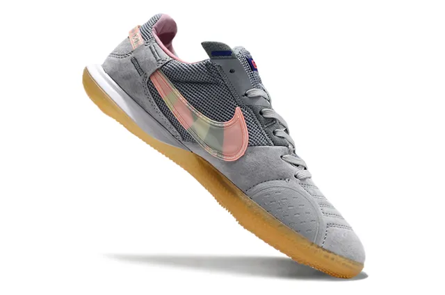 Nike Gris Rose Low-Top Silhouette Maille et Daim Partie supérieure Intérieur Football Chaussures 9