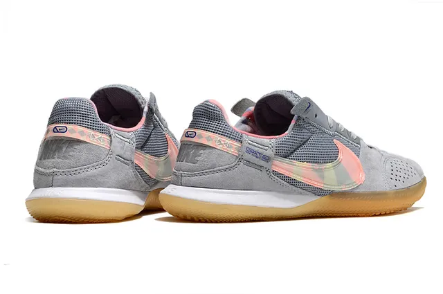 Nike Gris Rose Low-Top Silhouette Maille et Daim Partie supérieure Intérieur Football Chaussures 12