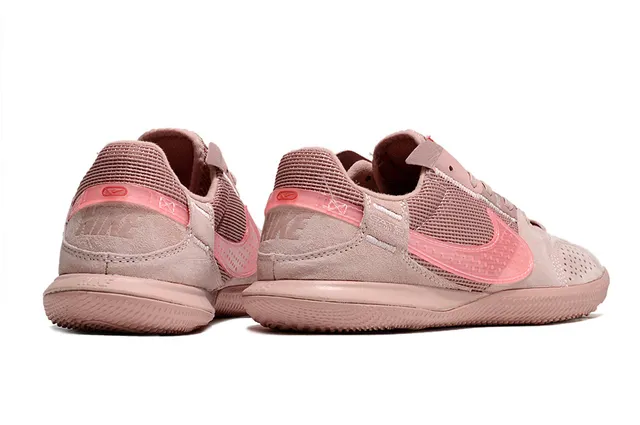 Nike Gris Rose Low-Top Silhouette Maille et Daim Partie supérieure Intérieur Football Chaussures 18
