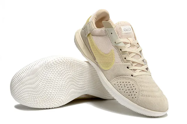 Nike Gris Rose Low-Top Silhouette Maille et Daim Partie supérieure Intérieur Football Chaussures 24