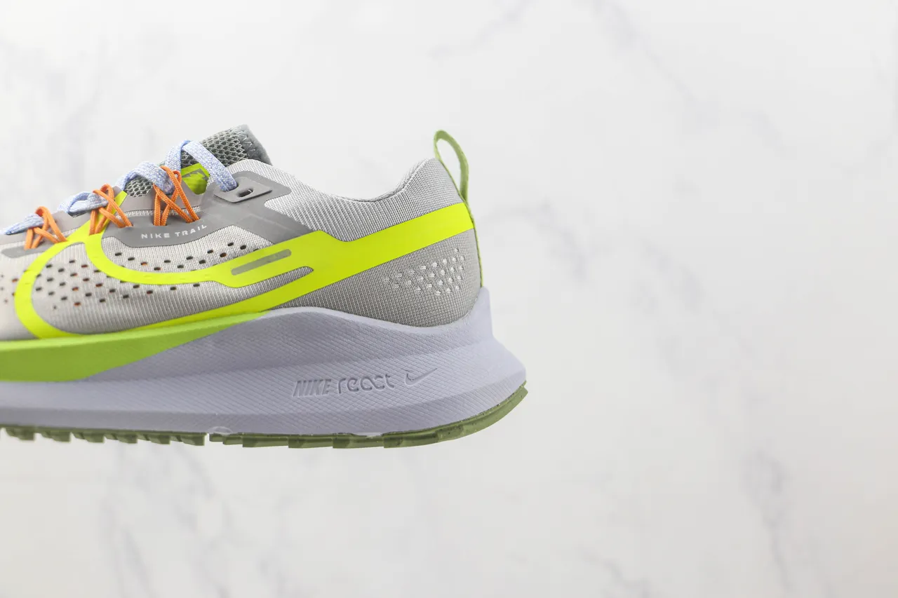 Nike Gray Yellow Engineered Mesh Upper Neon Swoosh Accent Running Shoes 7
