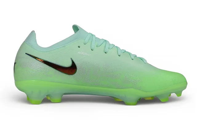 Nike Green Transparent Low-Cut Knit Upper Iridescent Swoosh Stripe Firm-Ground Soccer Shoes 5