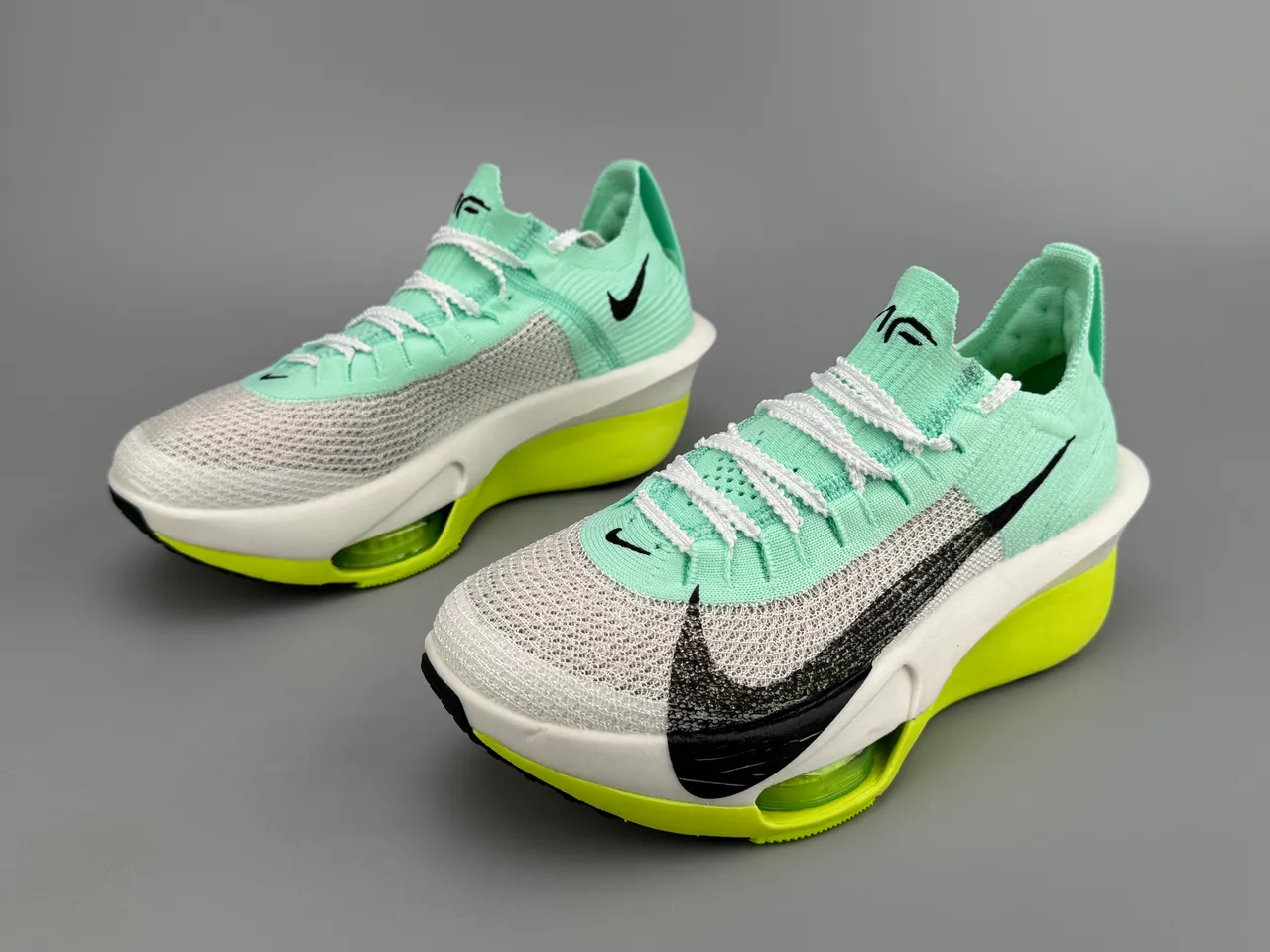 Nike Chaussures de course vert et jaune upper de maille Air Unit visible 5
