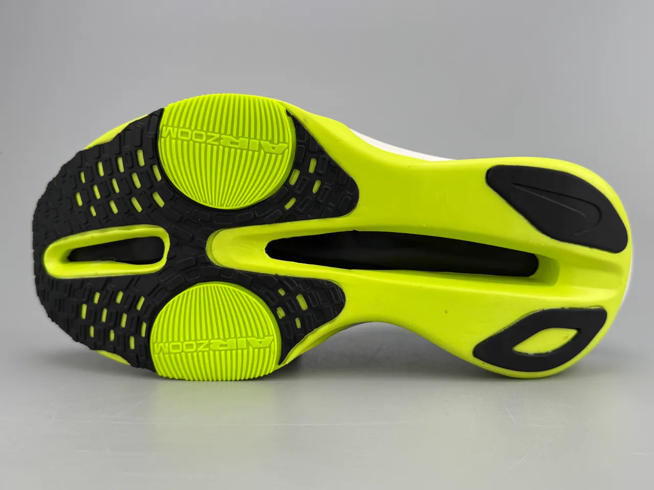 Nike Chaussures de course vert et jaune upper de maille Air Unit visible 7