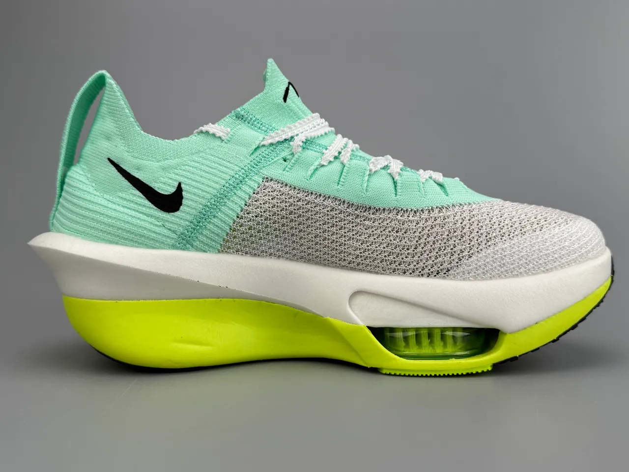 Nike Chaussures de course vert et jaune upper de maille Air Unit visible 9