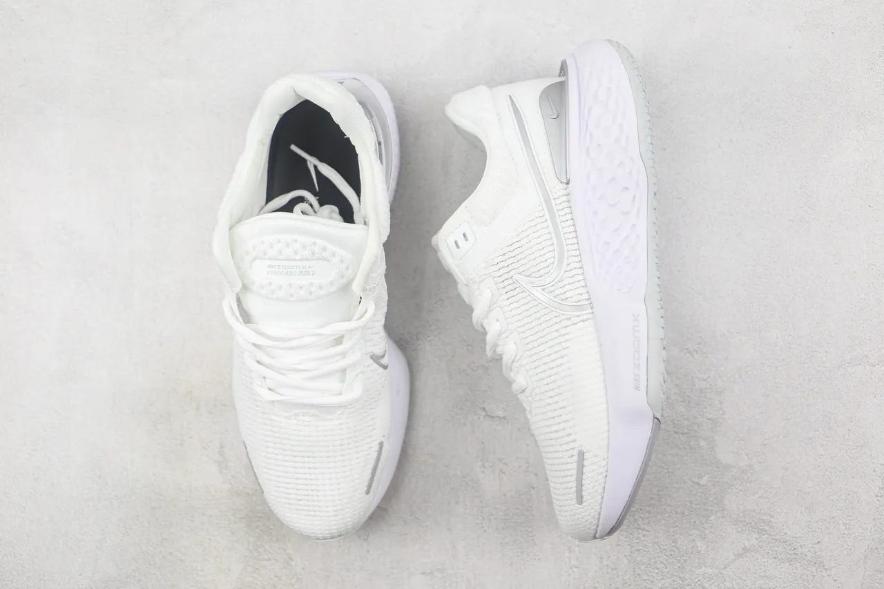 Nike Invincible Run White and Silver Running Shoes 3