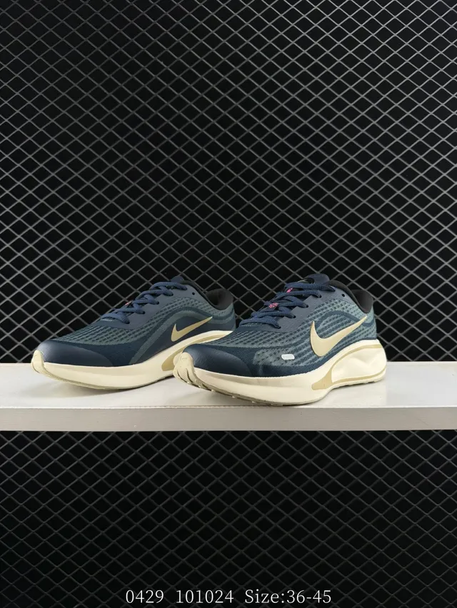 Nike Journey Run Navy and Beige Running Shoes 3