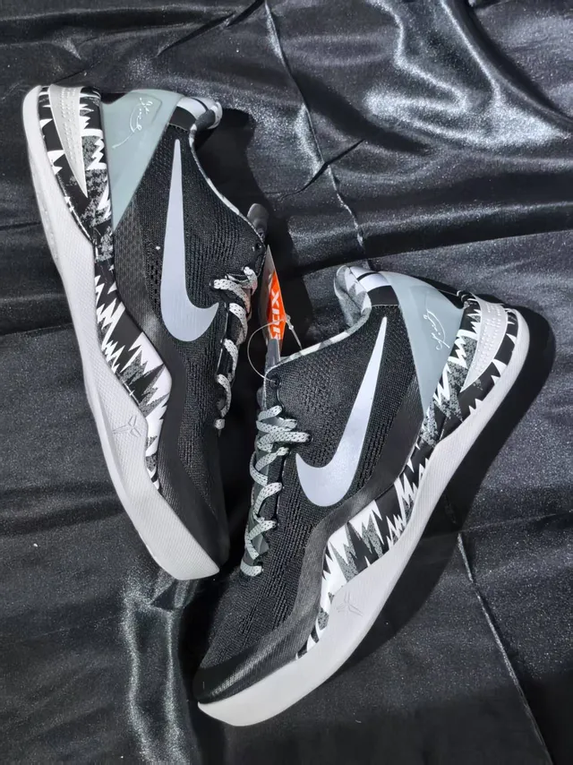 Nike Kobe Basketball Shoe Black Gray White Basketball Shoes 2