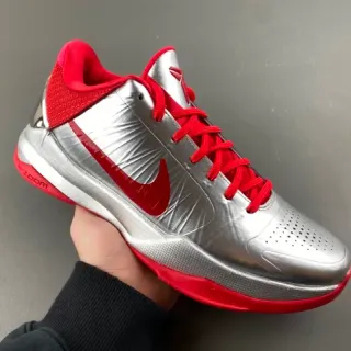 Nike Kobe Silver Red Metallic Synthetic Upper Accent Overlays Basketball Shoes