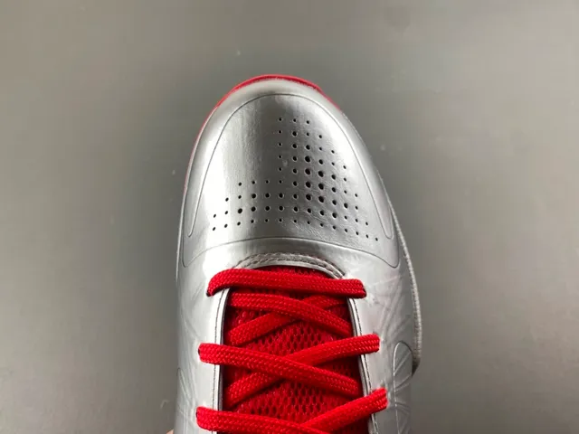 Nike Kobe Silver Red Metallic Synthetic Upper Accent Overlays Basketball Shoes 5