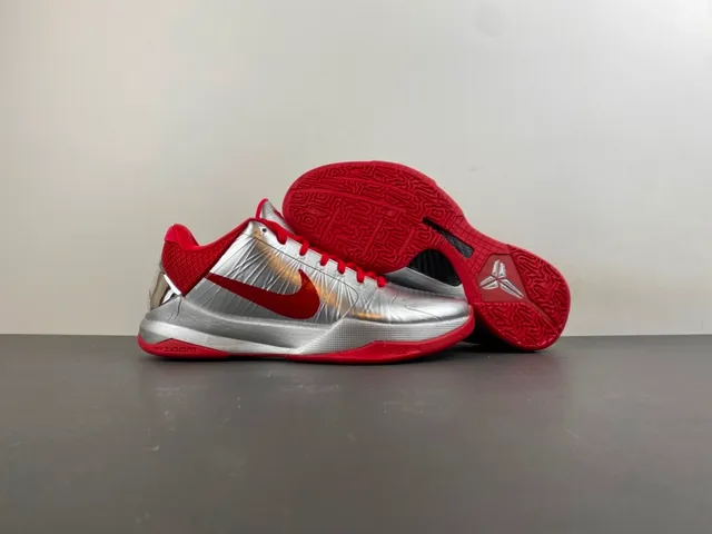 Nike Kobe Silver Red Metallic Synthetic Upper Accent Overlays Basketball Shoes 13