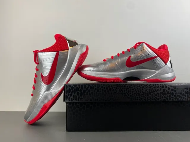 Nike Kobe Silver Red Metallic Synthetic Upper Accent Overlays Basketball Shoes 15