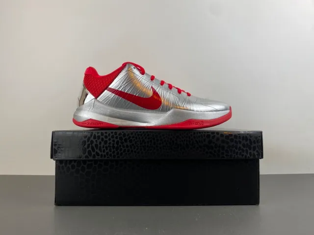 Nike Kobe Silver Red Metallic Synthetic Upper Accent Overlays Basketball Shoes 16