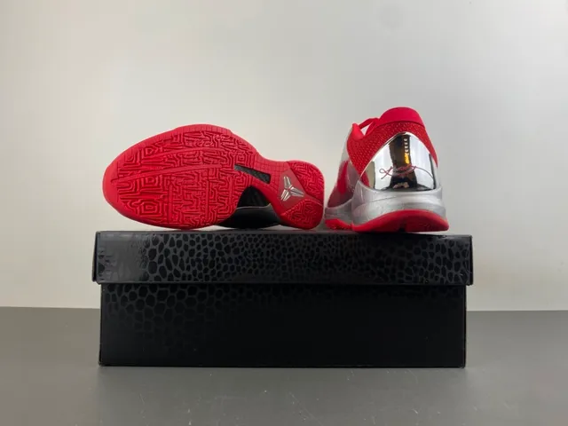 Nike Kobe Silver Red Metallic Synthetic Upper Accent Overlays Basketball Shoes 17