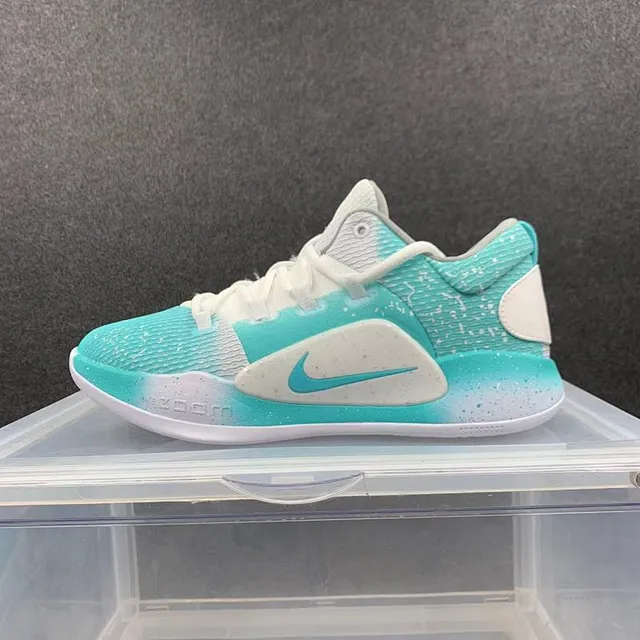 Nike Kyrie Blue White Gradient Knit Upper Speckled Paint-Splatter Effect Basketball Shoes 2