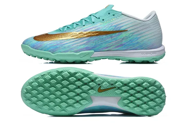 Nike Chaussures de football turf low-cut upper synthétique multicolor gold finition iridescente gradient 5