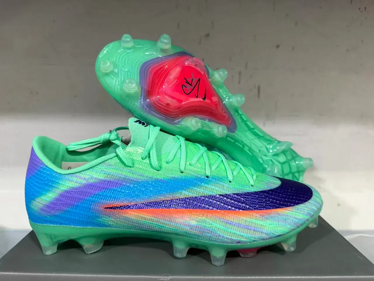Nike Multicolor Green Knit Upper Gradient Firm-Ground Soccer Shoes 9