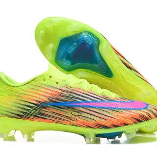 Nike Multicolor Low-Cut Flyknit Upper Dynamic Fit Collar Firm-Ground Soccer Shoes
