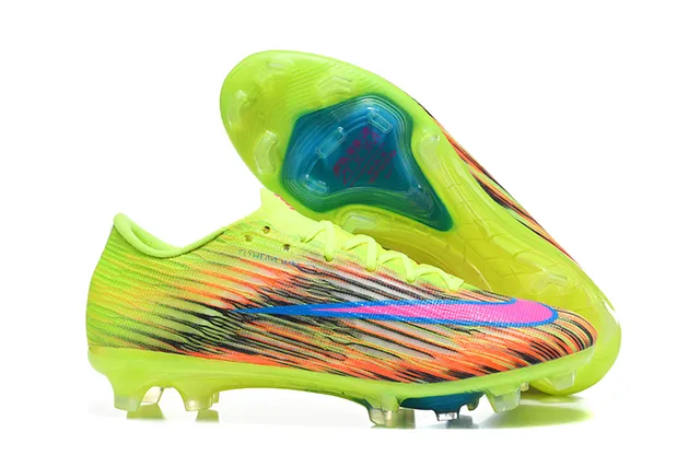 Nike Multicolor Low-Cut Flyknit Upper Dynamic Fit Collar Firm-Ground Soccer Shoes 1