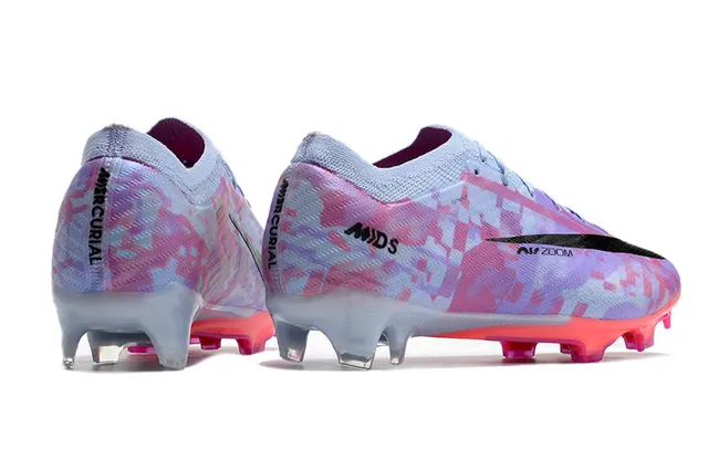 Nike Multicolore Rose Pixelisé Camo Haut Ajustement Chaussette Col Flyknit Terrain Firme Chaussures de Football 7