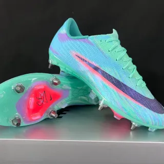 Nike Multicolor Transparent Low-Cut Knit Upper Iridescent Gradient Finish Firm-Ground Soccer Shoes