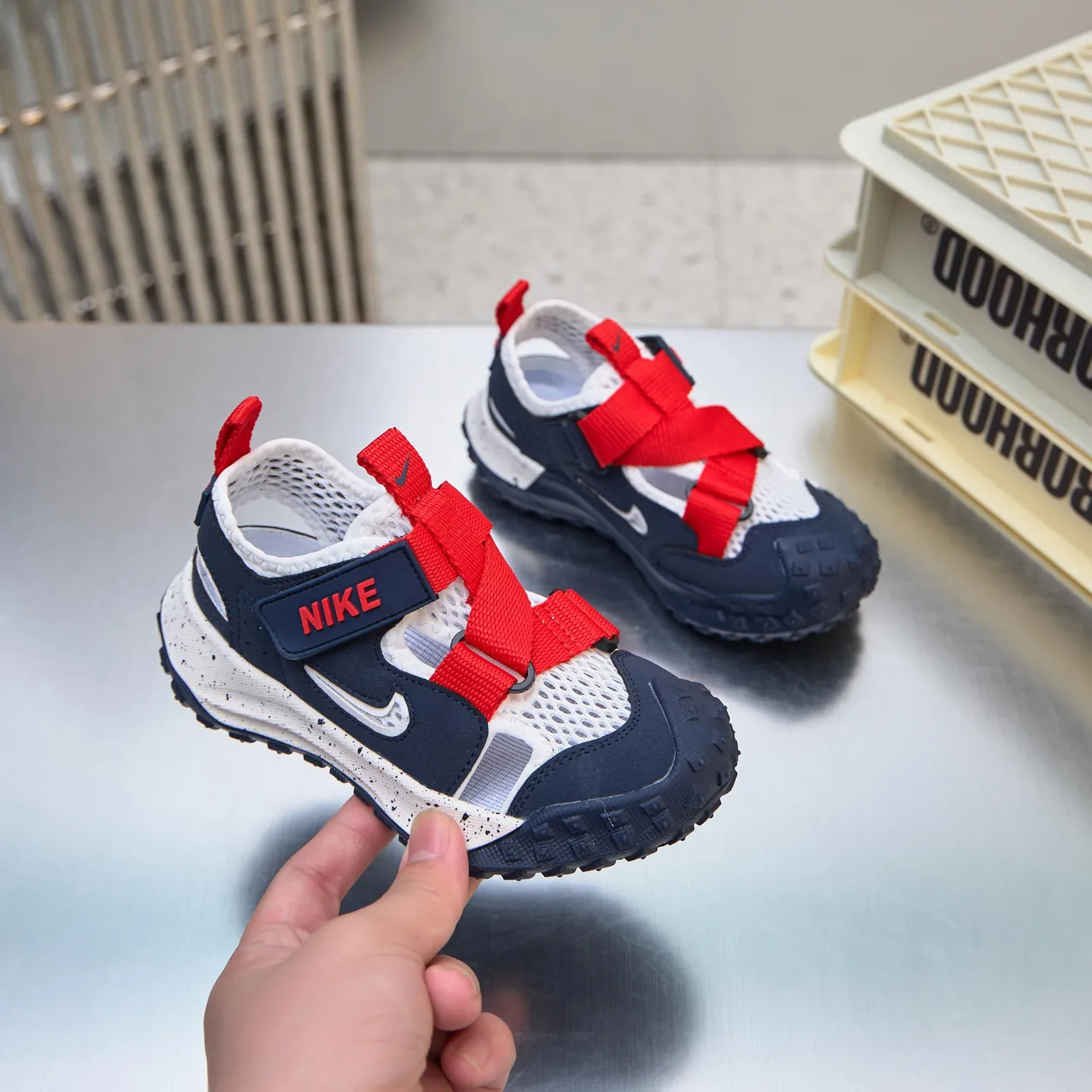 Nike Navy Red Multi-Strap Mesh Upper Casual Sandals 6