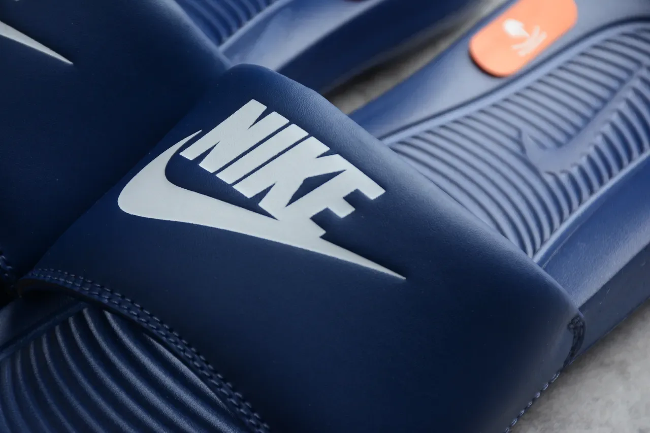 Nike Navy White Single-Strap Molded Footbed Slippers 5