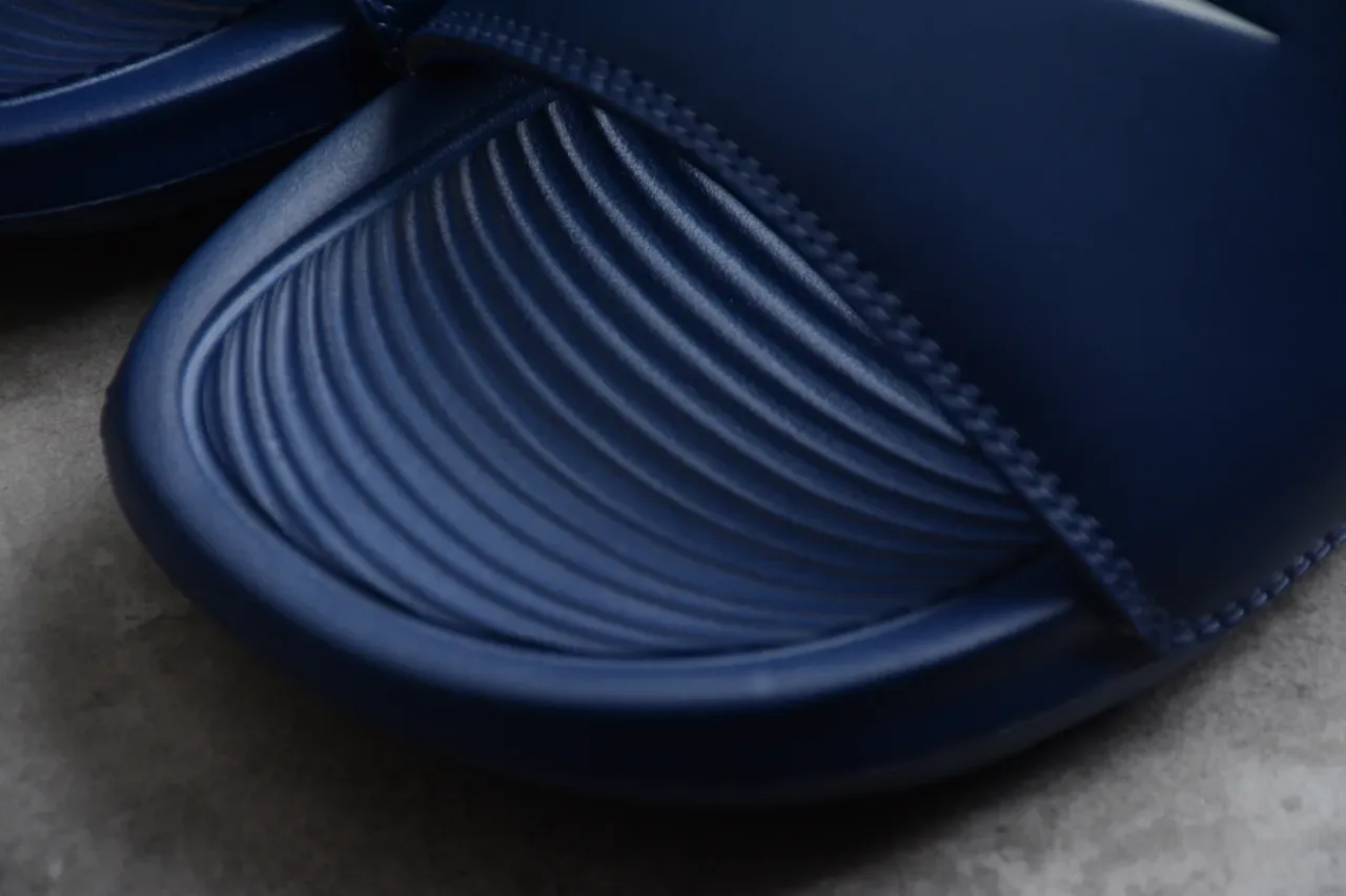Nike Navy White Single-Strap Molded Footbed Slippers 6