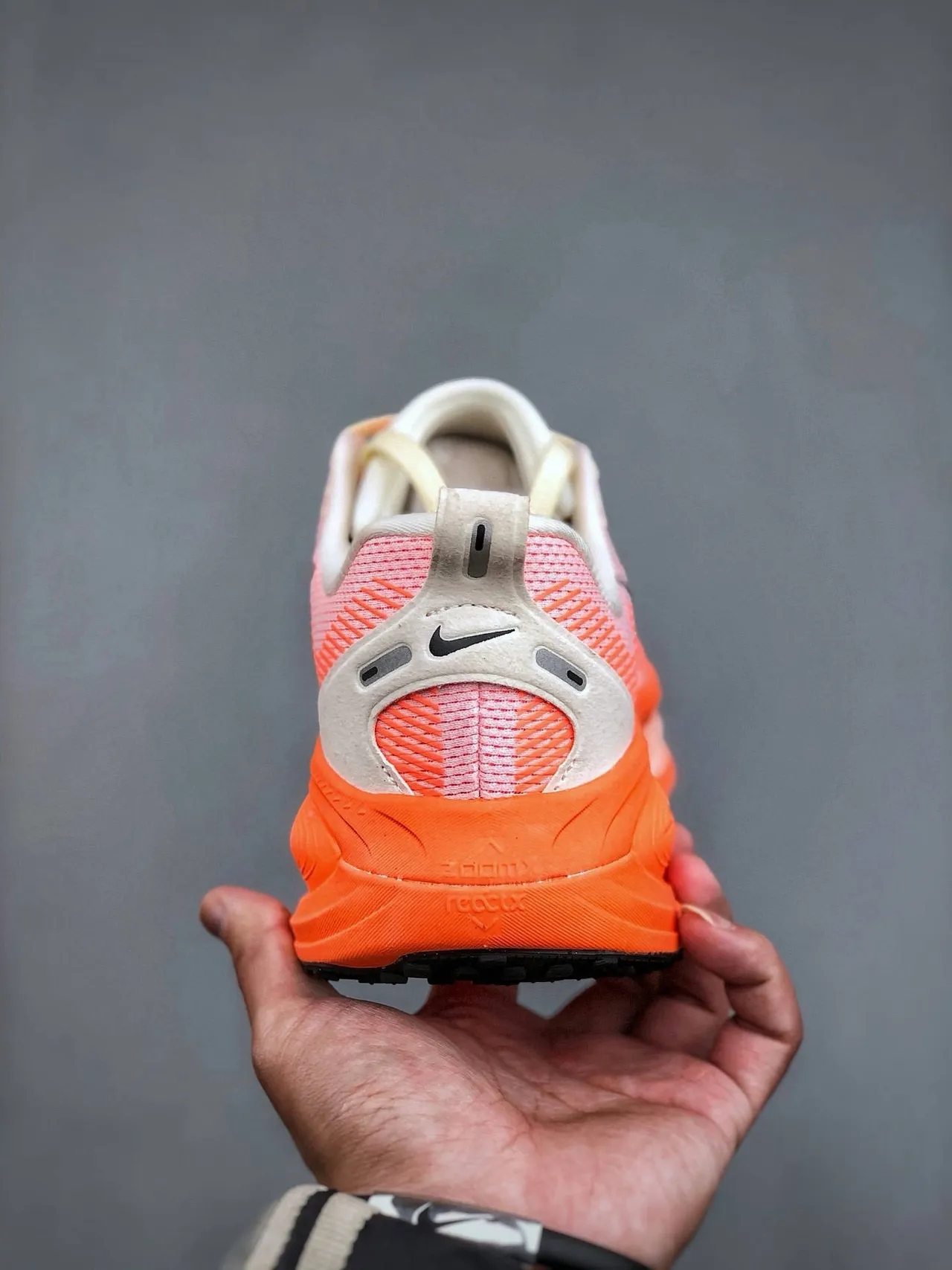 Nike Orange Pink Engineered Mesh Upper Gradient Colorway Running Shoes 8