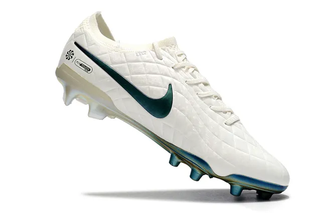 Nike Phantom GT Academy Iridescent Firm-Ground Soccer Shoes 2