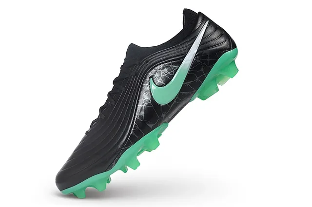 Nike Phantom GT Black Green Gradient Firm-Ground Soccer Shoes 3