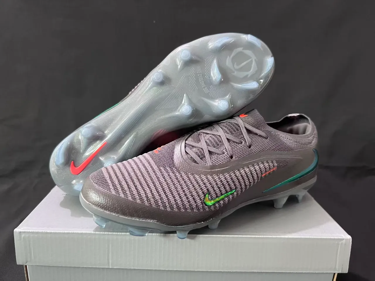 Nike Phantom GT Black Iridescent Green Firm-Ground Soccer Shoes 8