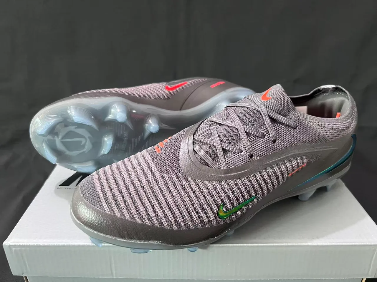 Nike Phantom GT Black Iridescent Green Firm-Ground Soccer Shoes 9