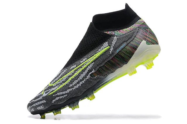 Nike Phantom GT Firm-Ground Soccer Shoes 4