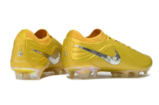Nike Phantom GT Or Argent Métallique Synthétique Supérieur Réfléchissant Swoosh Chaussures de football Firm-Ground 5