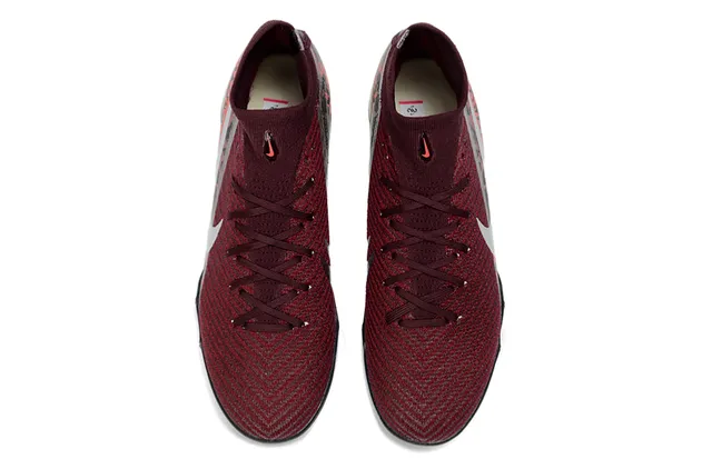 Nike Phantom GT Turf chaussures de football bordeaux avec imprimé léopard pour pelouse 2