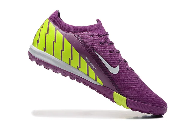 Nike Phantom GT Turf Purple and Neon Yellow Turf chaussures de football 4