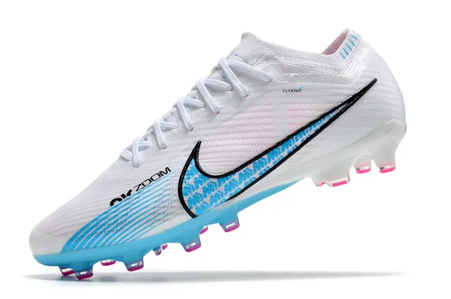 Nike Phantom GT White Blue Flyknit Upper Low-Cut Ankle Collar Firm-Ground Soccer Shoes 3