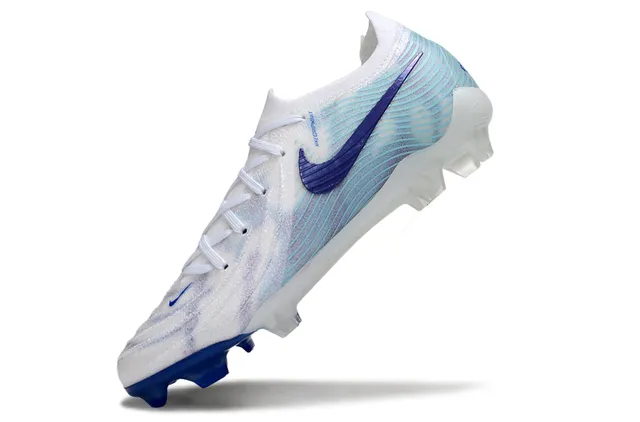 Nike Phantom GT White Blue Knit Upper Wave-Patterned Overlay Firm-Ground Soccer Shoes 3
