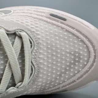 Nike Chaussures Running Upper Knit Engineered Rose Gris Semelle Médiane Sculptée Ondulée